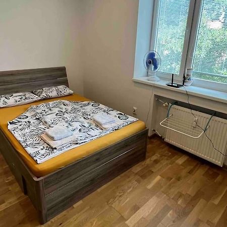 Brand New Apartment In The Heart Of Bratysława Zewnętrze zdjęcie